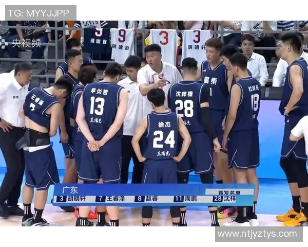 广州篮球队在篮球团队协作排行榜中荣获第六名展现出色团队精神与实力